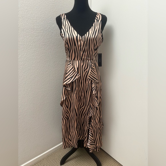 NWT Lulu’s Won’t be Tamed tiger print ruffle satin dress small V-neck midi dress - Picture 5 of 17